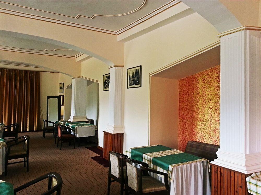 Royal Jardin Whistling Pines Resort Шімла Екстер'єр фото