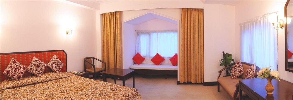Royal Jardin Whistling Pines Resort Шімла Екстер'єр фото