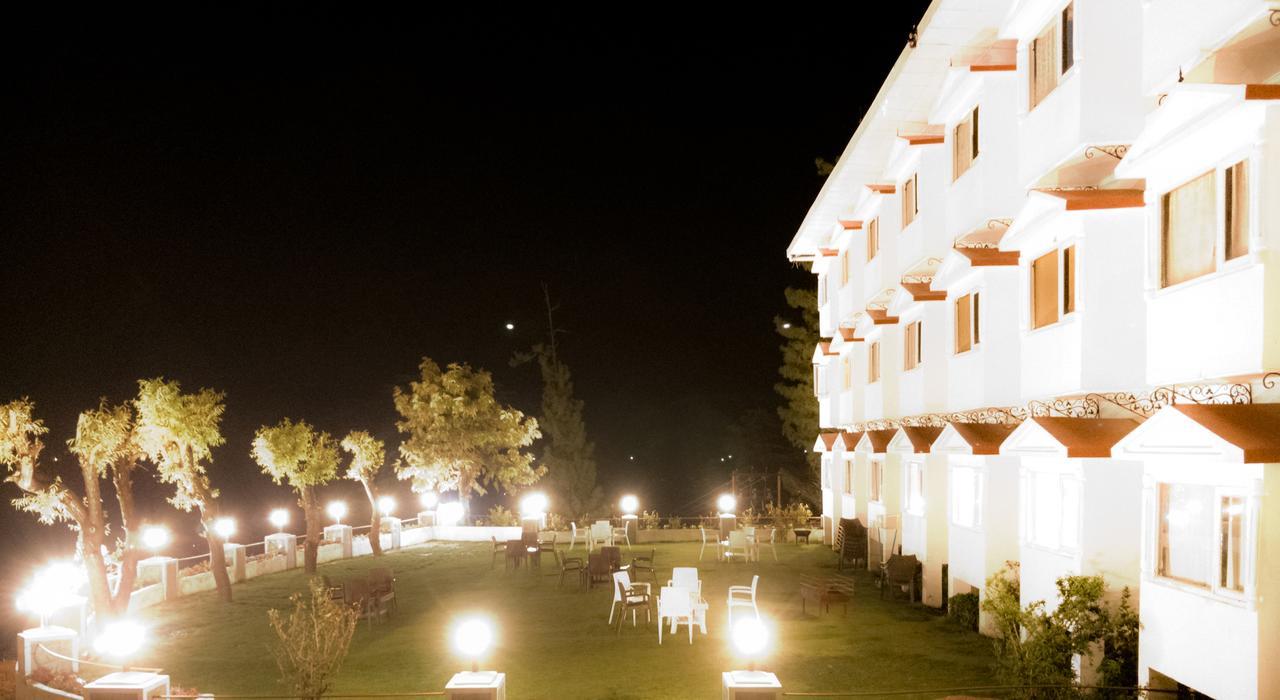 Royal Jardin Whistling Pines Resort Шімла Екстер'єр фото