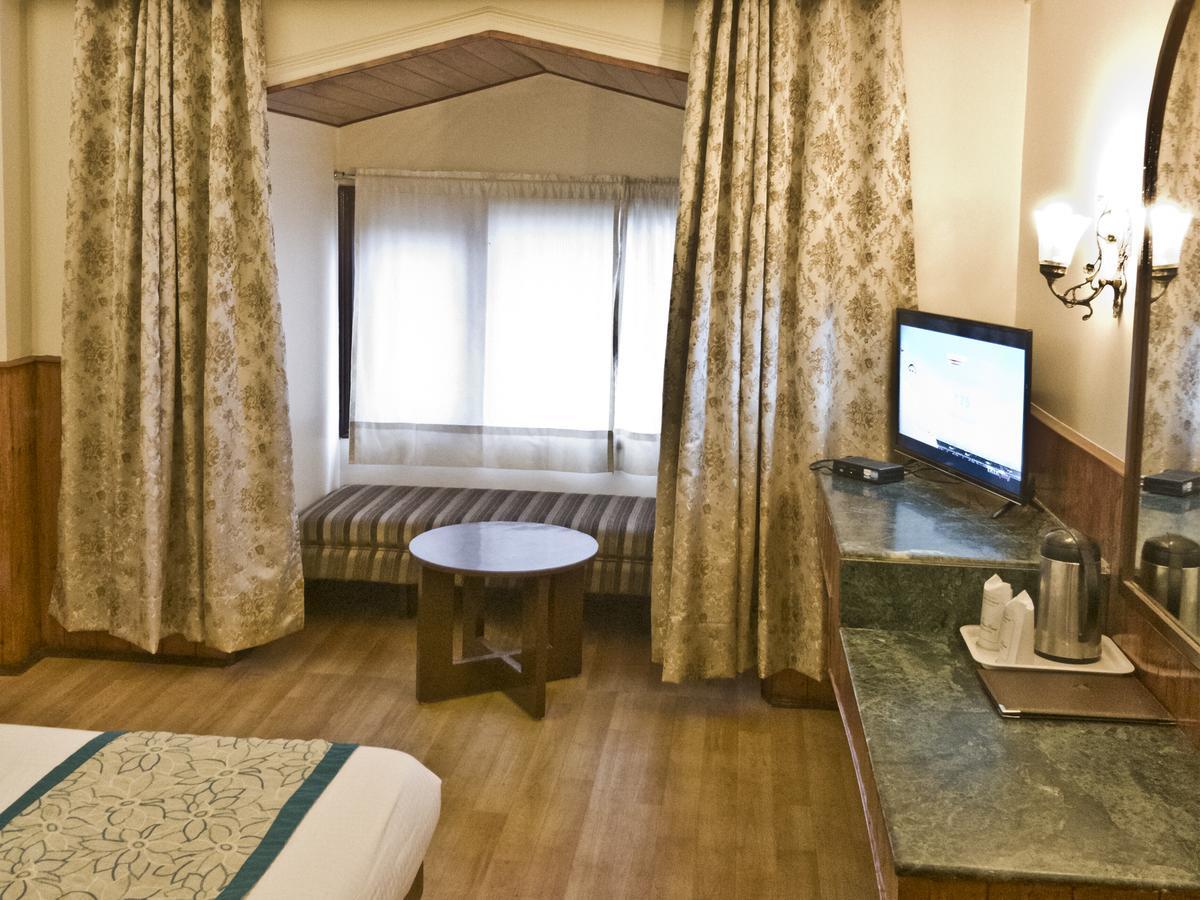 Royal Jardin Whistling Pines Resort Шімла Екстер'єр фото